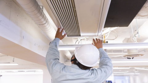 業務用エアコンのメンテナンス・交換の目安時期を知ろう